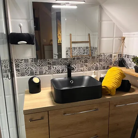 Apartman 61 *